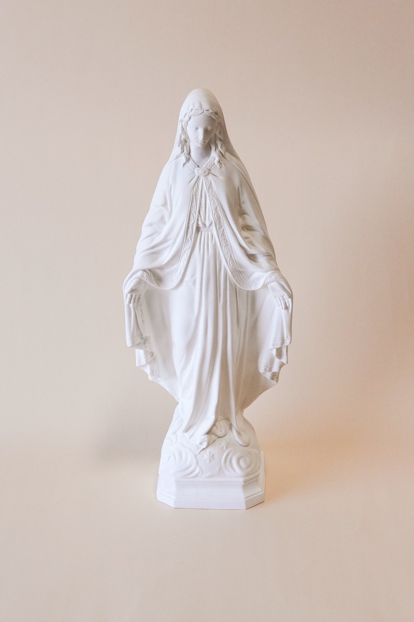 24" Outdoor Our Lady of Grace Statue