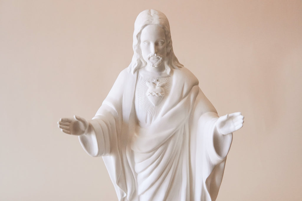 24" Blessing Sacred Heart of Jesus All-White Outdoor Statue