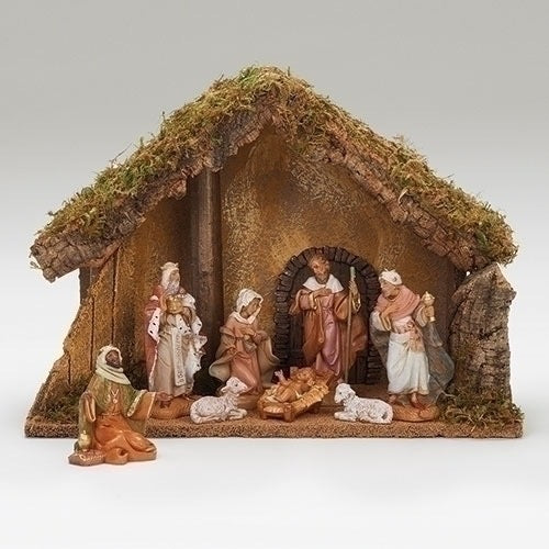 8 FIGURE NATIVITY SET W/ITALIAN STABLE