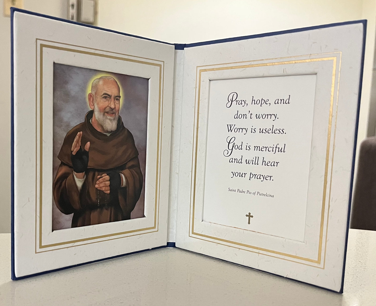 Padre Pio 5” x 4” Devotional Prayer Folder – A Spiritual Blessing