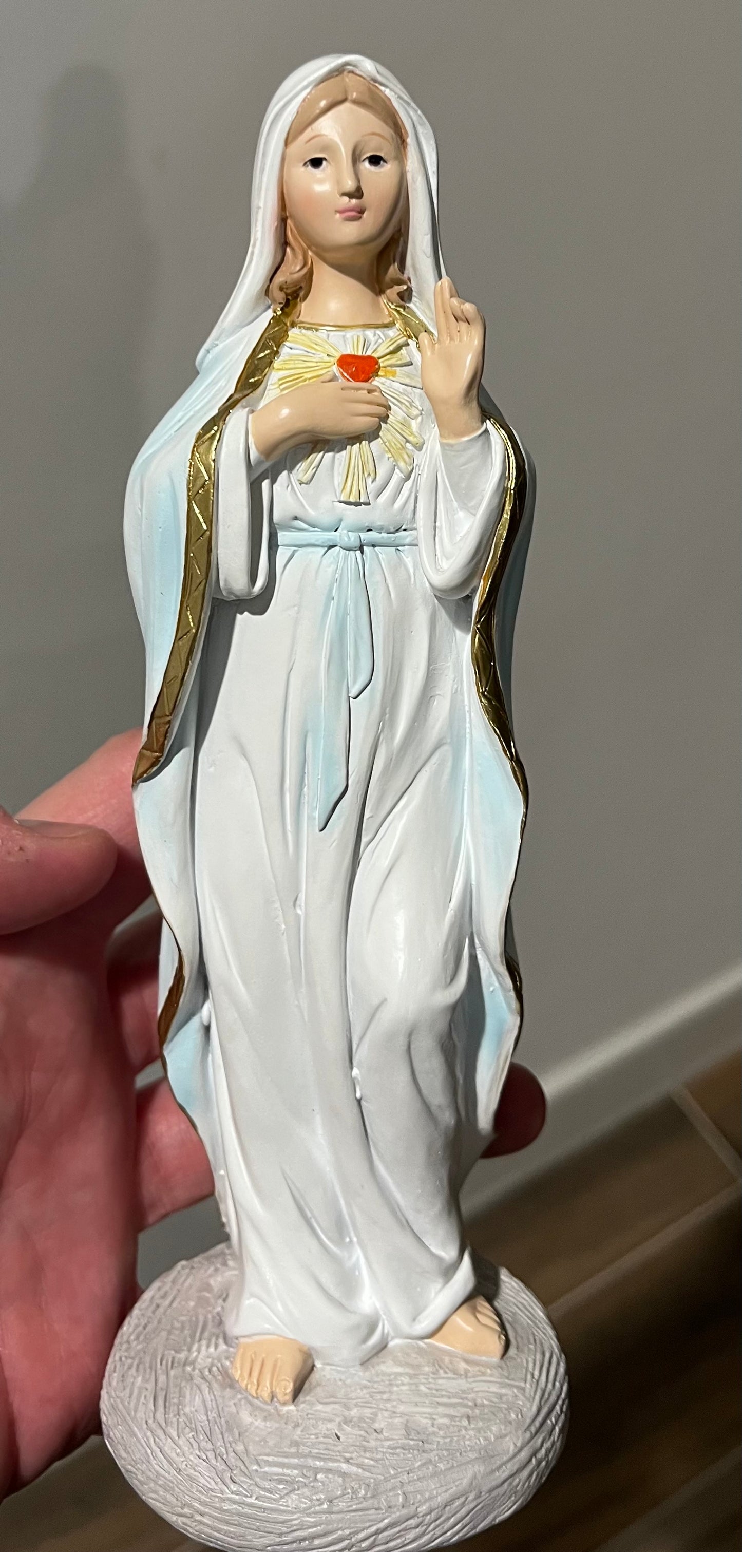 Immaculate Heart of Mary – 8" Desktop Statue