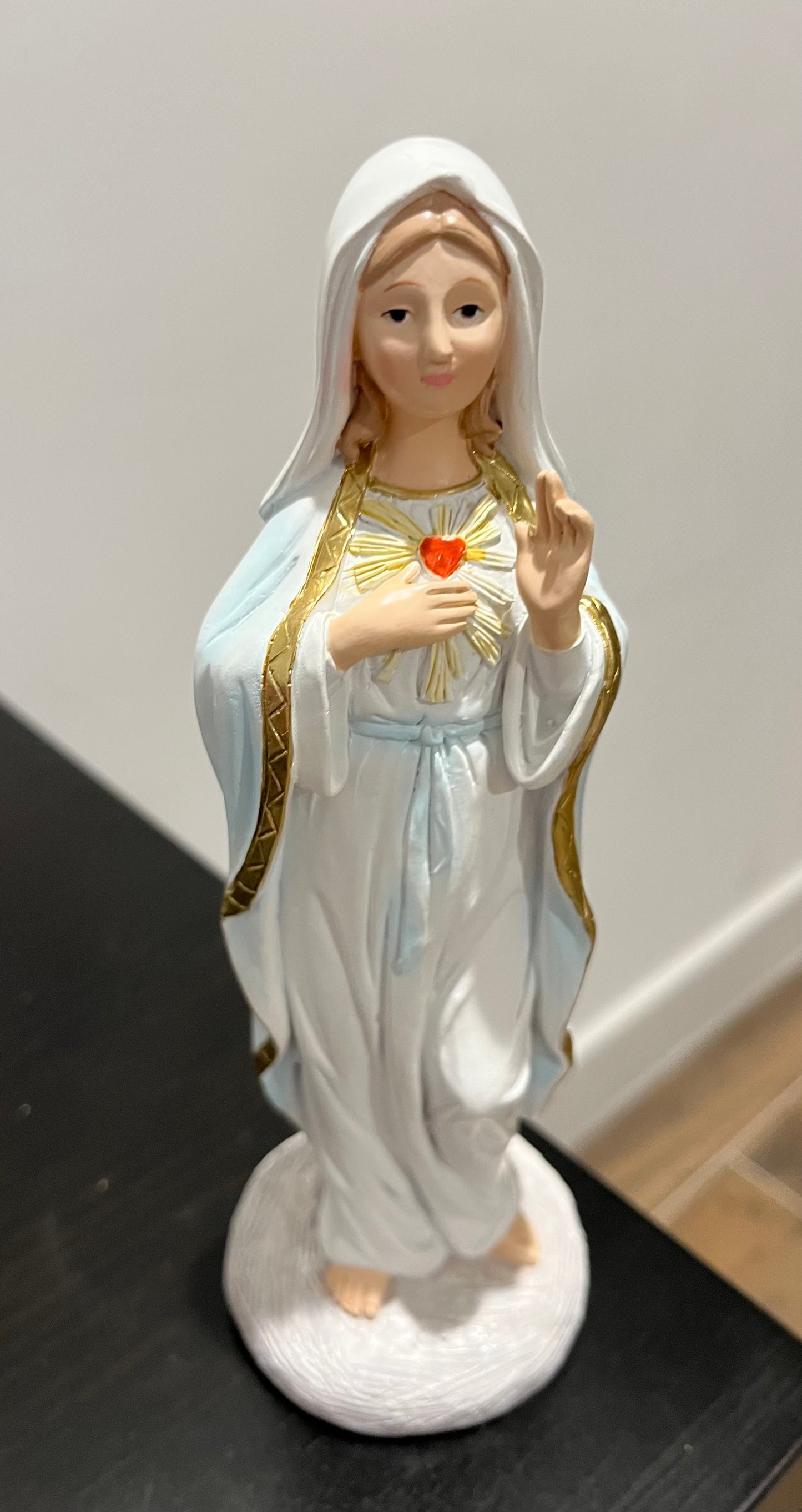 Immaculate Heart of Mary – 8" Desktop Statue