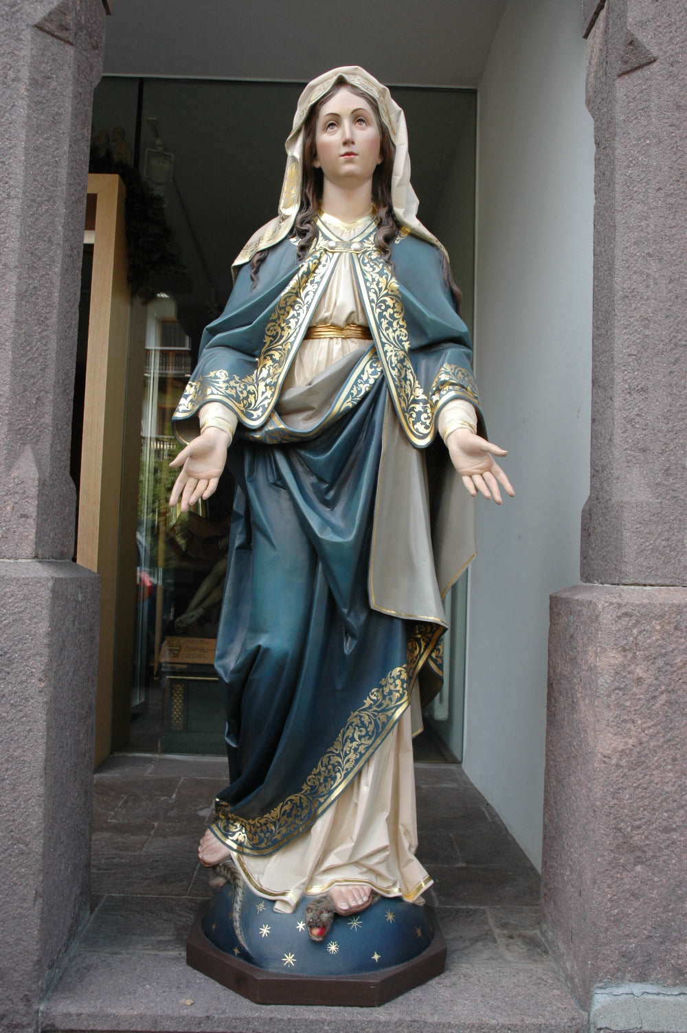Handcrafted Mary, Mother of God, Statue (Custom Pricing)